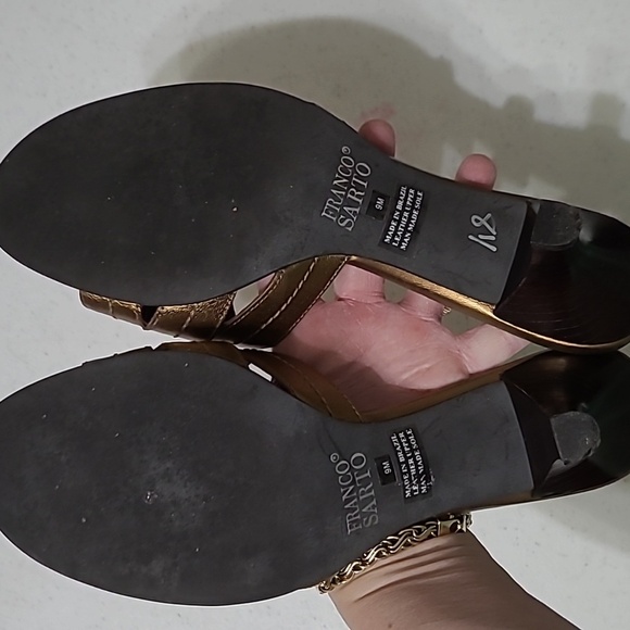 Franco Sarto Gold Kitten Heeled Slides with Floral Accent size 9 - Picture 9 of 11